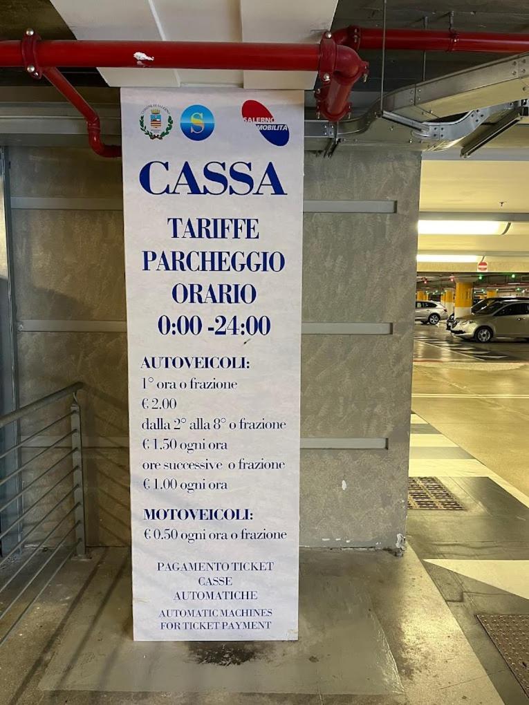 Palazzo Della Poesia Casa Vacanze Salerno Exterior photo